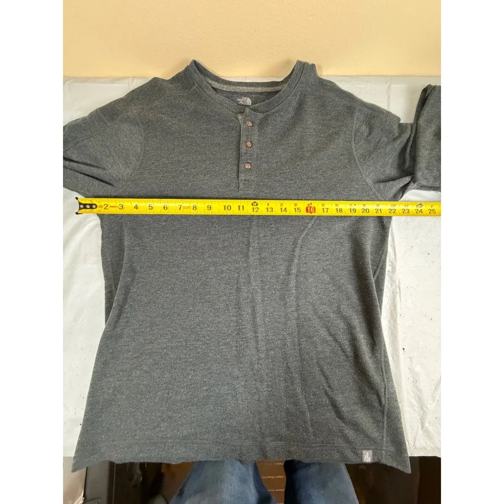 The North Face Mens FlashDry Henley Shirt Long Sleeve Gray Heather Large L/G
